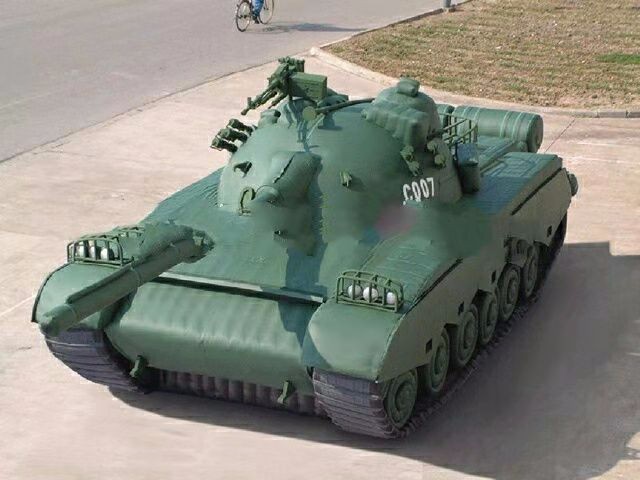 霞山军用充气坦克车